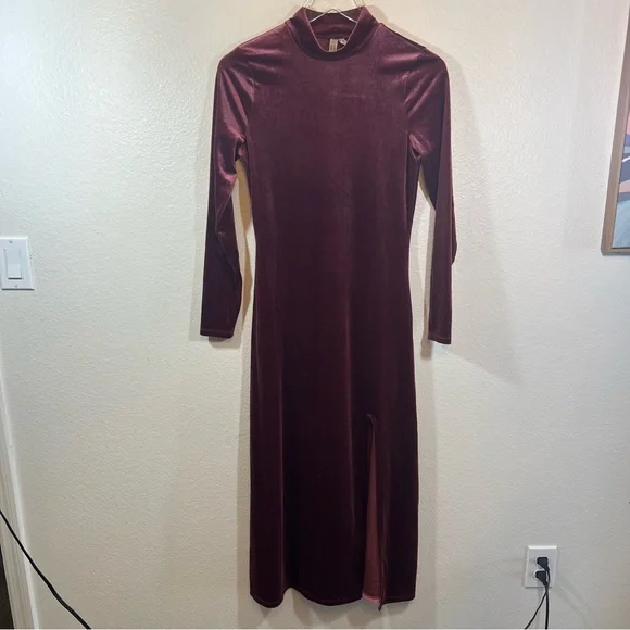 & Other Stories Velvet Turtleneck Midi Dress Burgundy Slit Long Sleeve Women's 4 - Picture 3 of 13